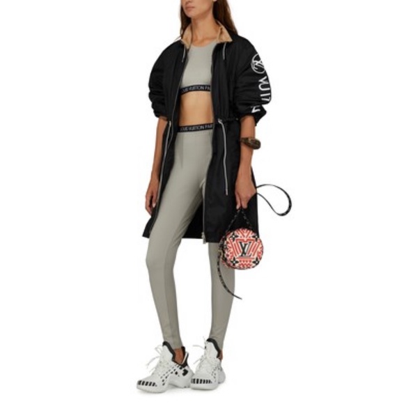 Louis Vuitton Party Bumbag Bracelet - Picture 7 of 10